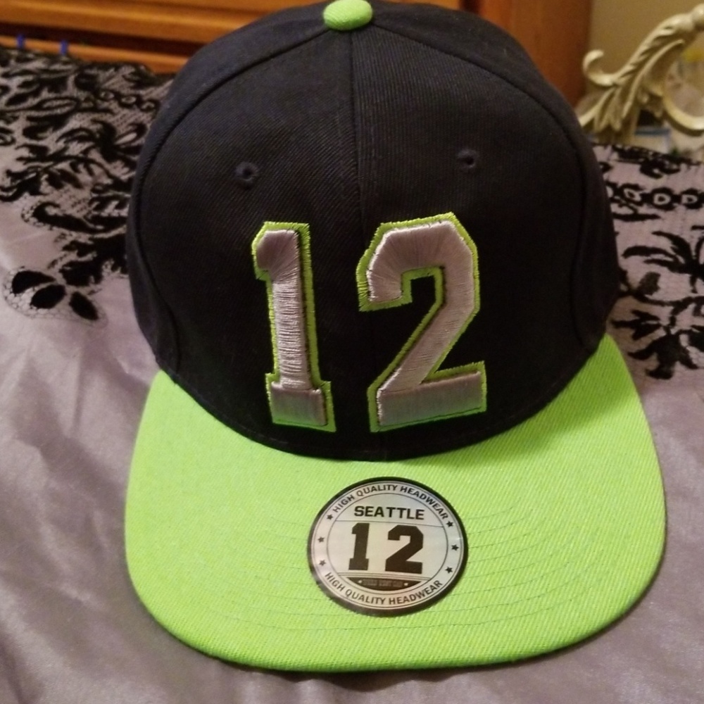 Seahawks 12 cap 